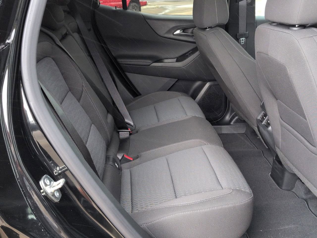 New 2026 Chevrolet Equinox LT w/ Safety and Technology Package FWD image 23