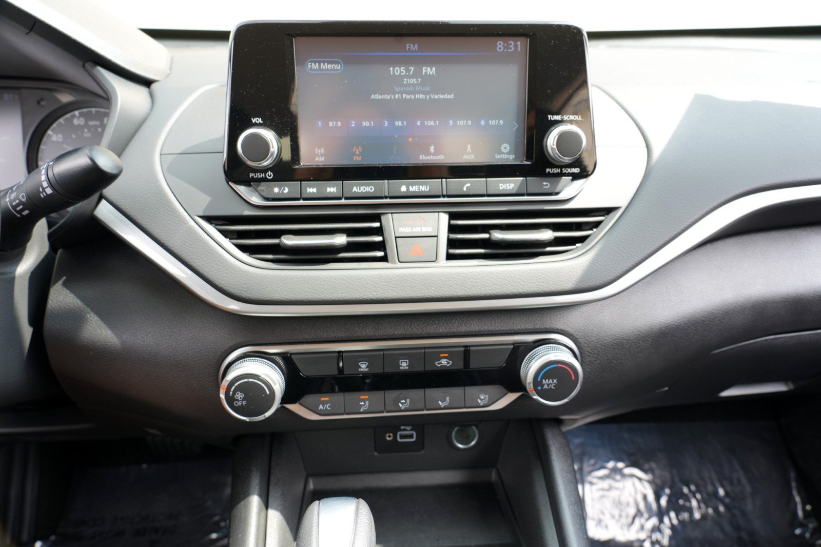 Used 2024 Nissan Altima 2.5 S FWD image 20