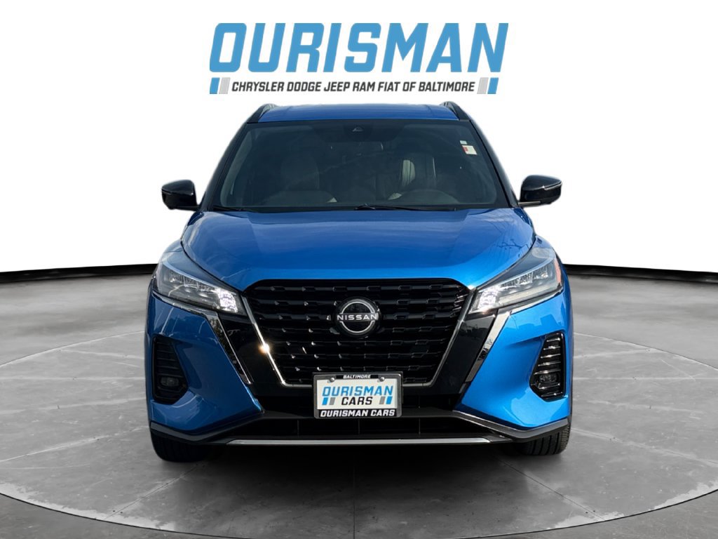 Used 2023 Nissan Kicks SR w/ SR Premium Package FWD image 8