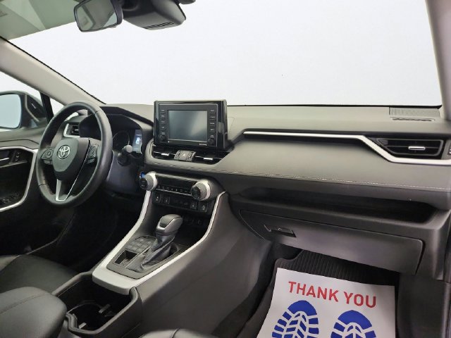 Used 2022 Toyota RAV4 XLE Premium AWD/4WD image 30