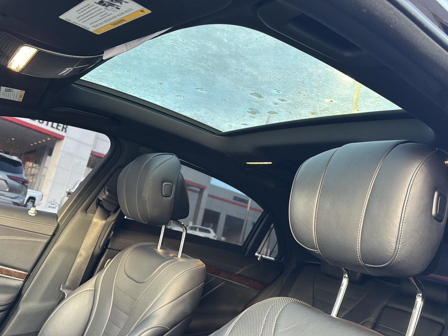 Used 2018 Mercedes-Benz S 560 Sedan image 24