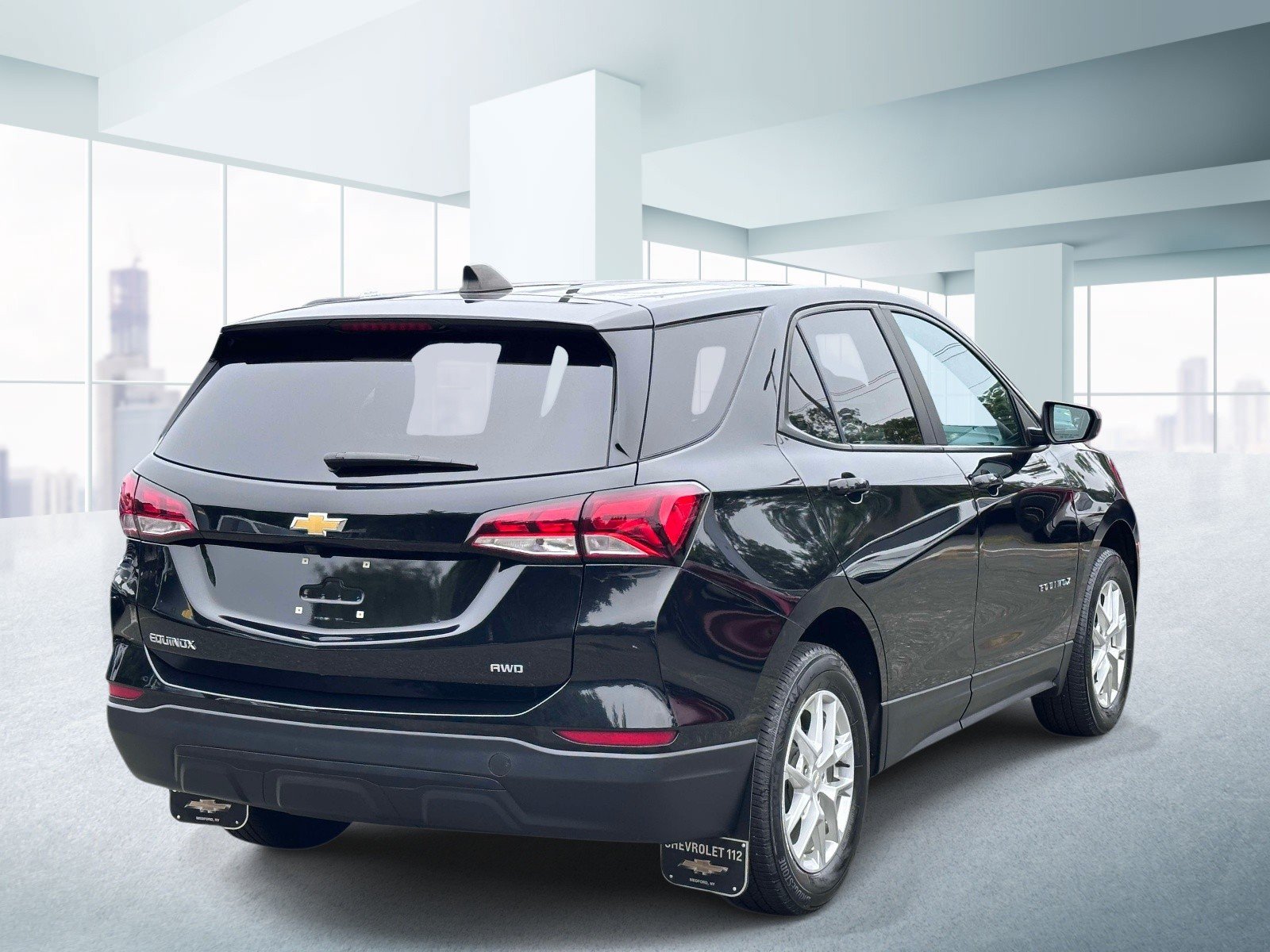 Used 2023 Chevrolet Equinox LS w/ LS Convenience Package AWD/4WD image 4