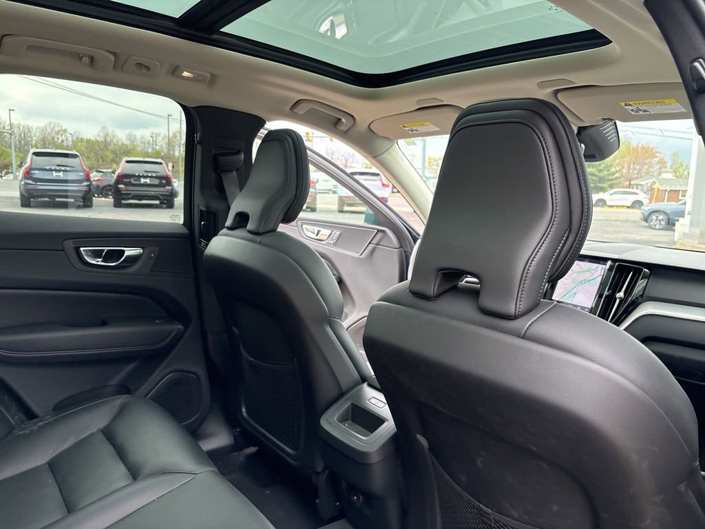 Used 2023 Volvo XC60 B5 Core w/ Climate Package AWD/4WD image 36