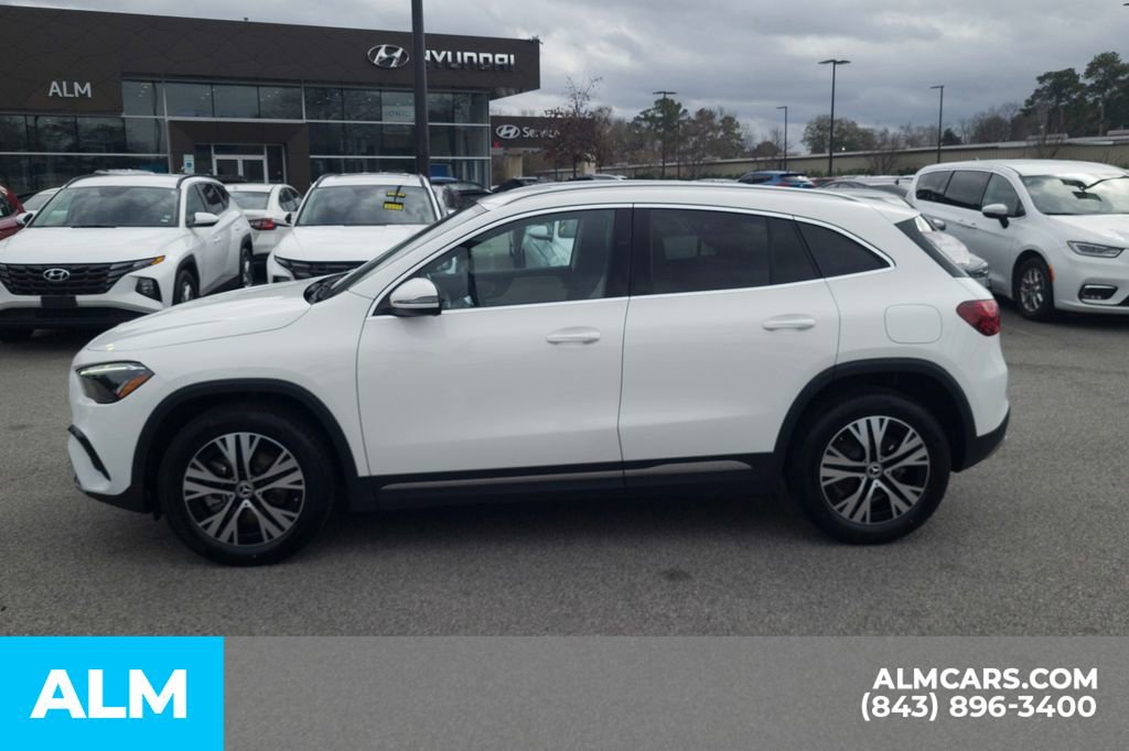 Used 2025 Mercedes-Benz GLA 250 4MATIC image 9