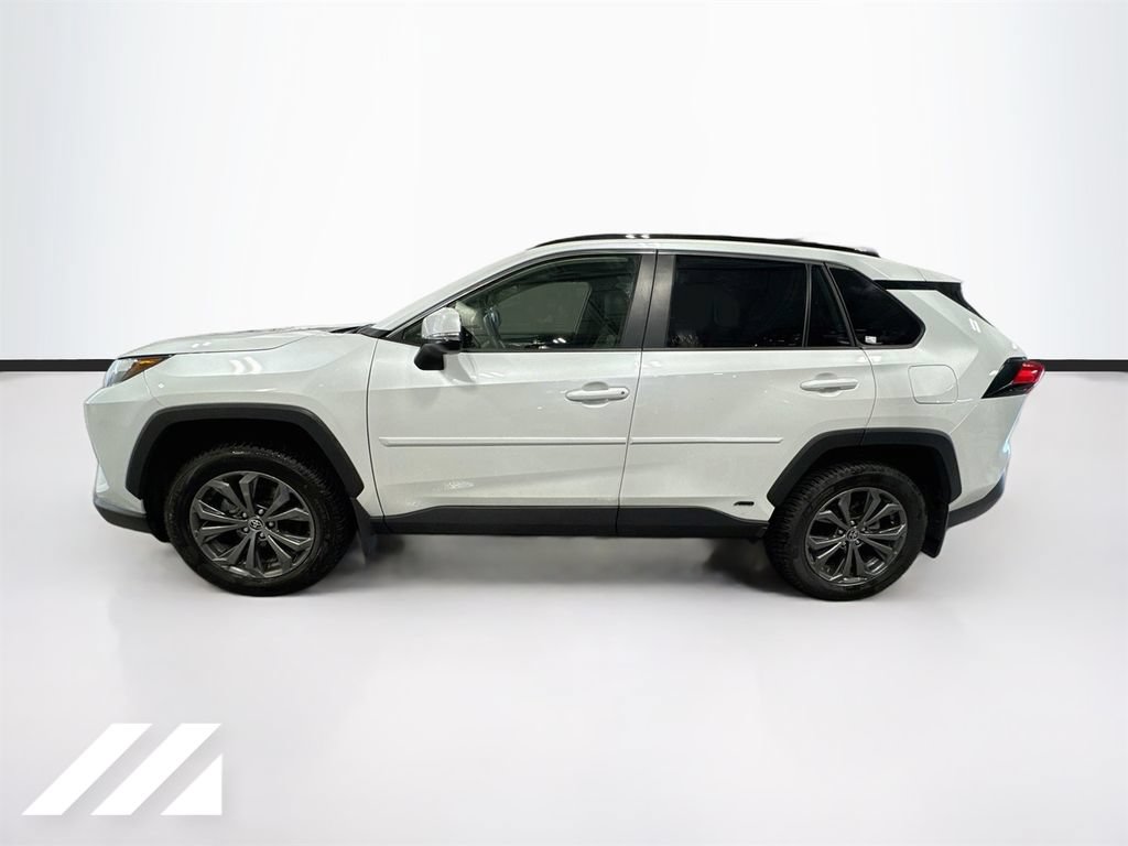 Used 2024 Toyota RAV4 XLE Premium w/ Weather Package AWD/4WD image 8