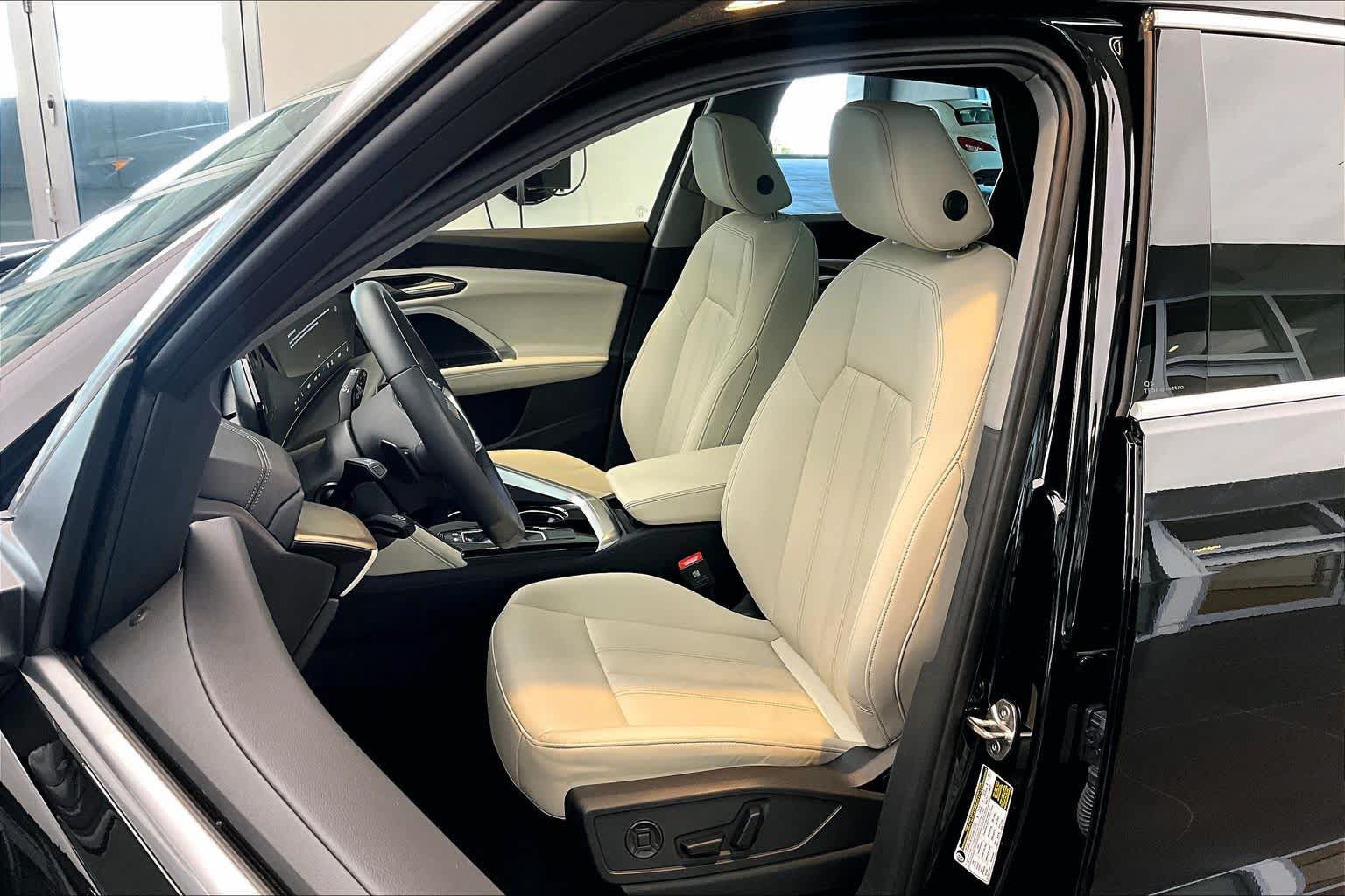 Used 2025 Audi Q5 Premium w/ Convenience Package AWD/4WD image 7