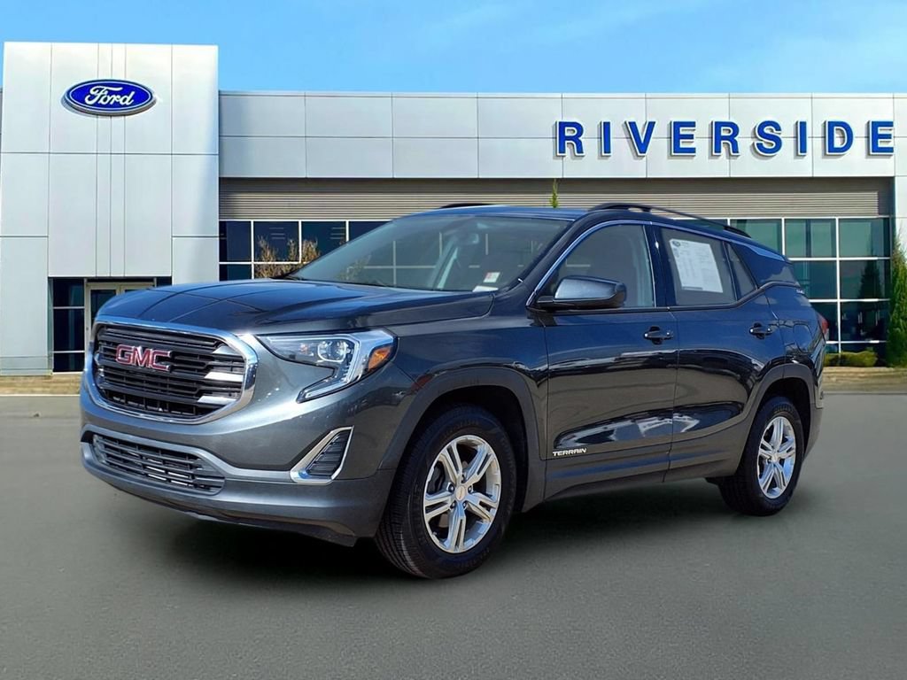 Used 2018 GMC Terrain SLE w/ Driver Convenience Package AWD/4WD image 3