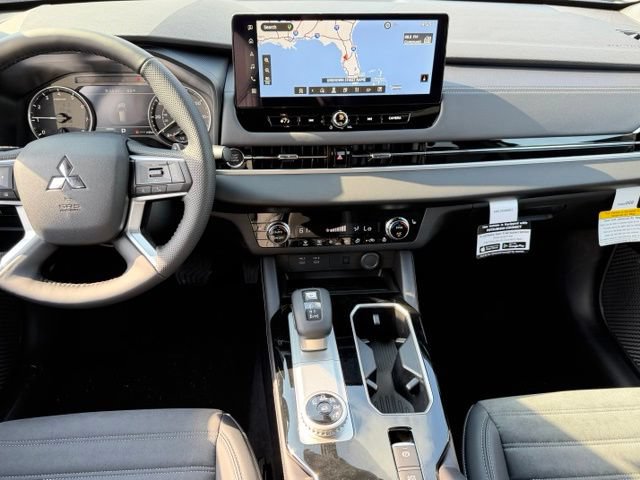 New 2026 Mitsubishi Outlander LE FWD image 16