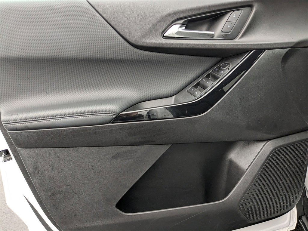 Used 2025 Chevrolet Equinox LT image 13