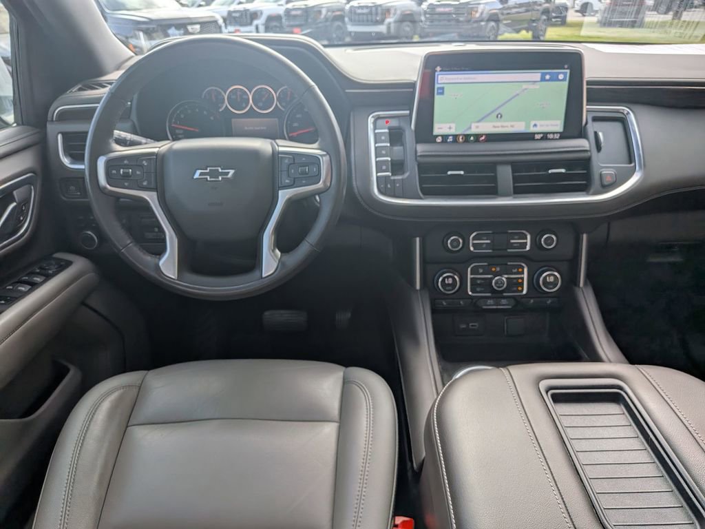 Used 2021 Chevrolet Suburban Z71 w/ Luxury Package image 25