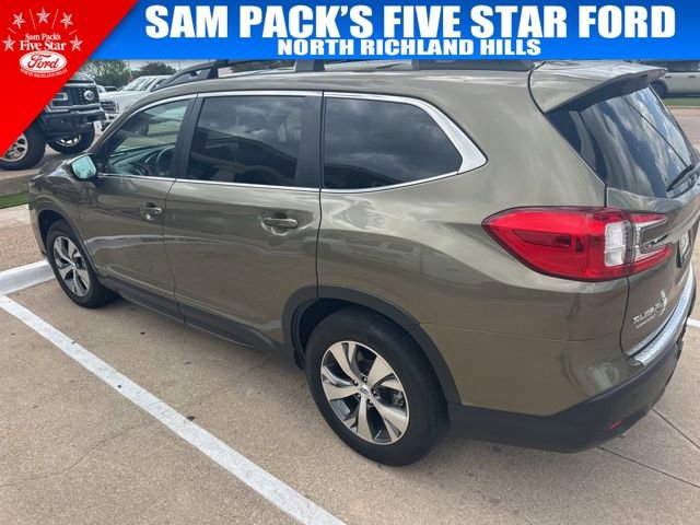 Used 2024 Subaru Ascent Premium w/ Convenience Package image 10