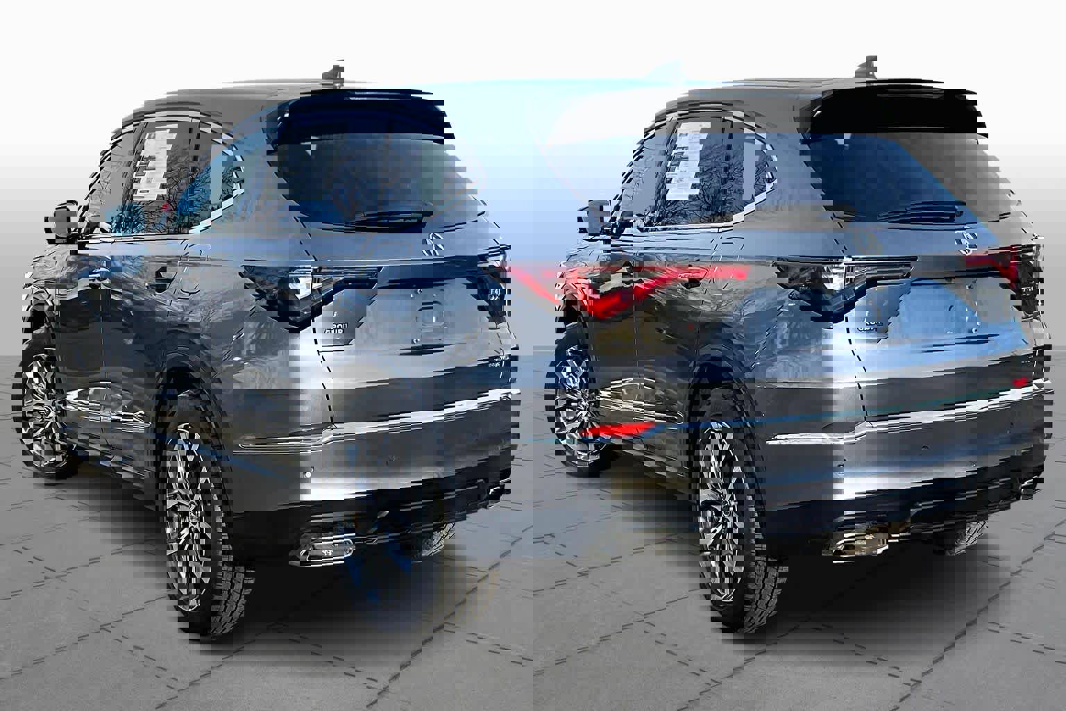 Used 2023 Acura MDX SH-AWD w/ Technology Package image 12