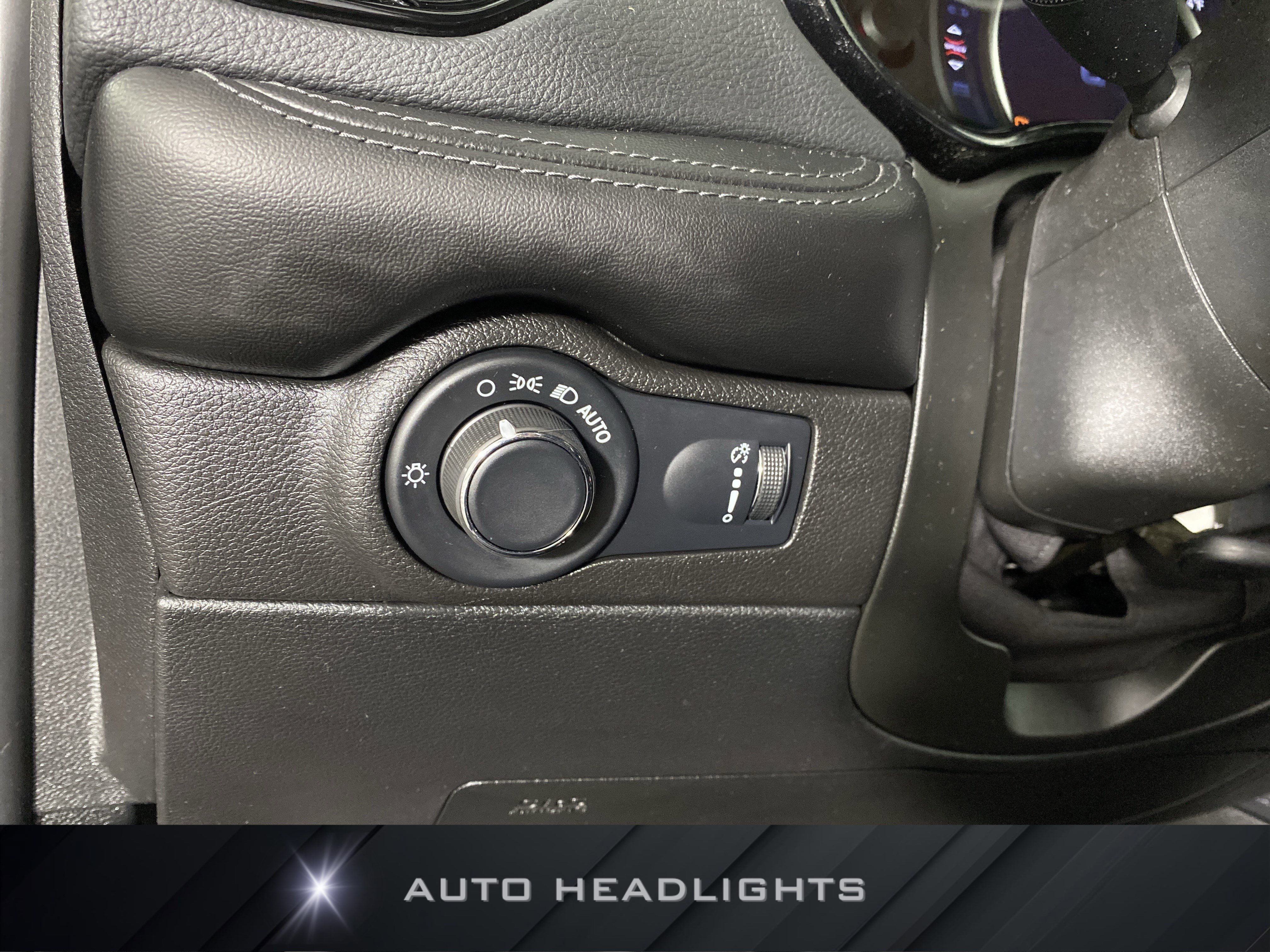 Used 2023 Dodge Durango SXT w/ Quick Order Package 2BK image 25