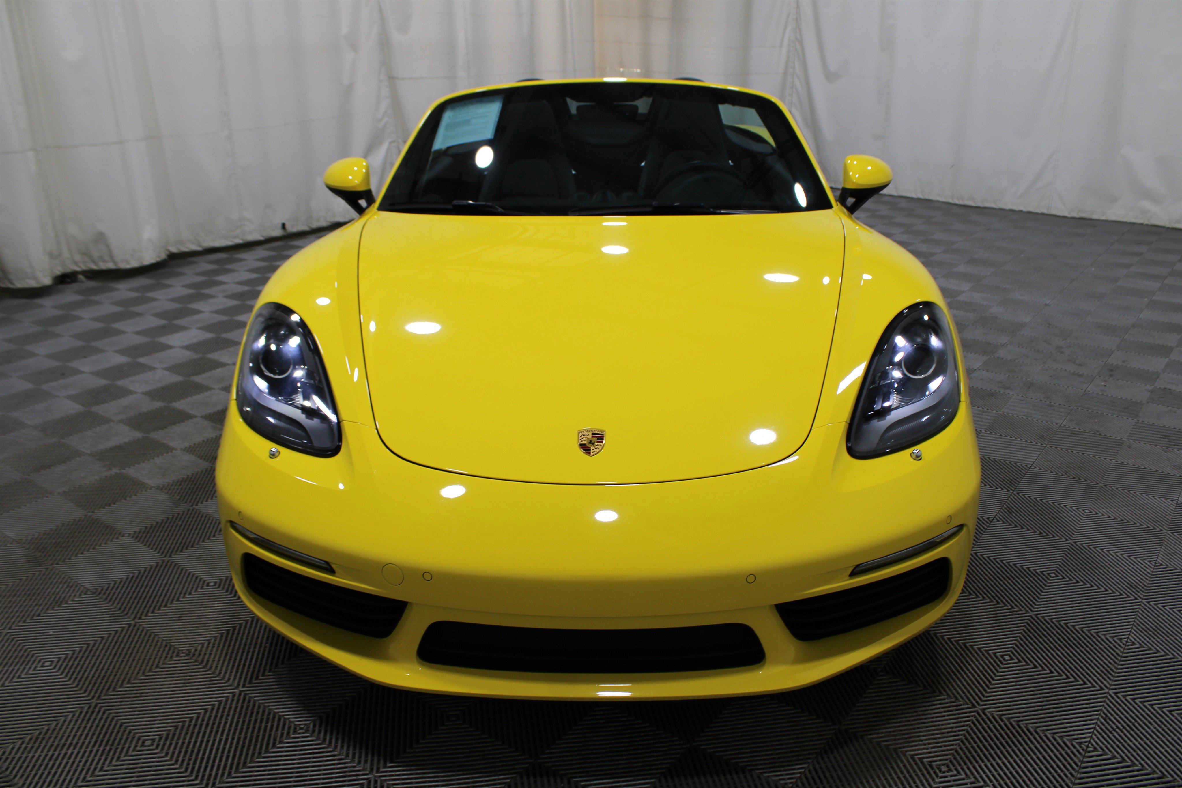 Used 2023 Porsche 718 Boxster w/ Sport Chrono Package image 45