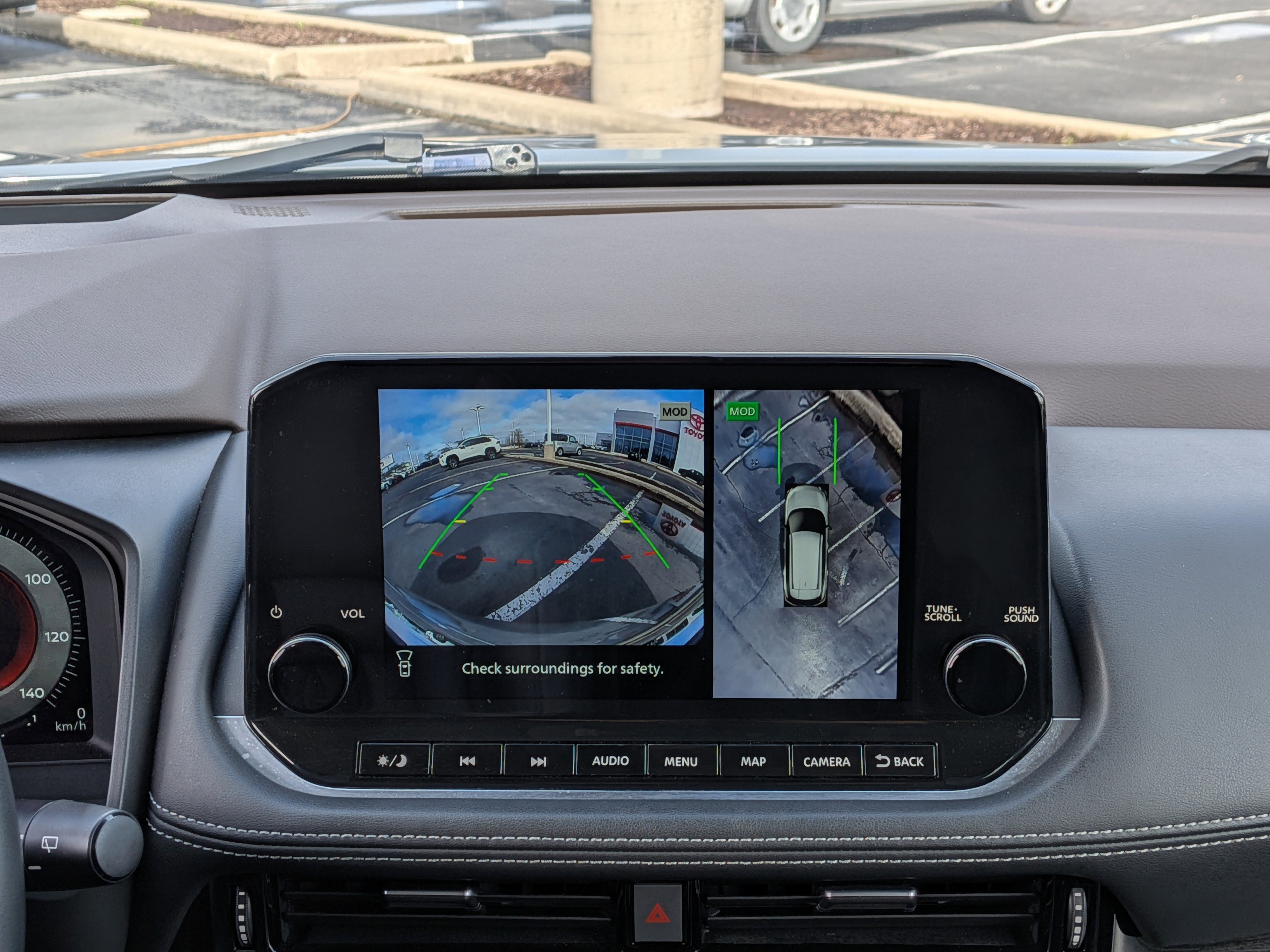Used 2022 Nissan Rogue Platinum w/ Head-Up Display Package AWD/4WD image 37