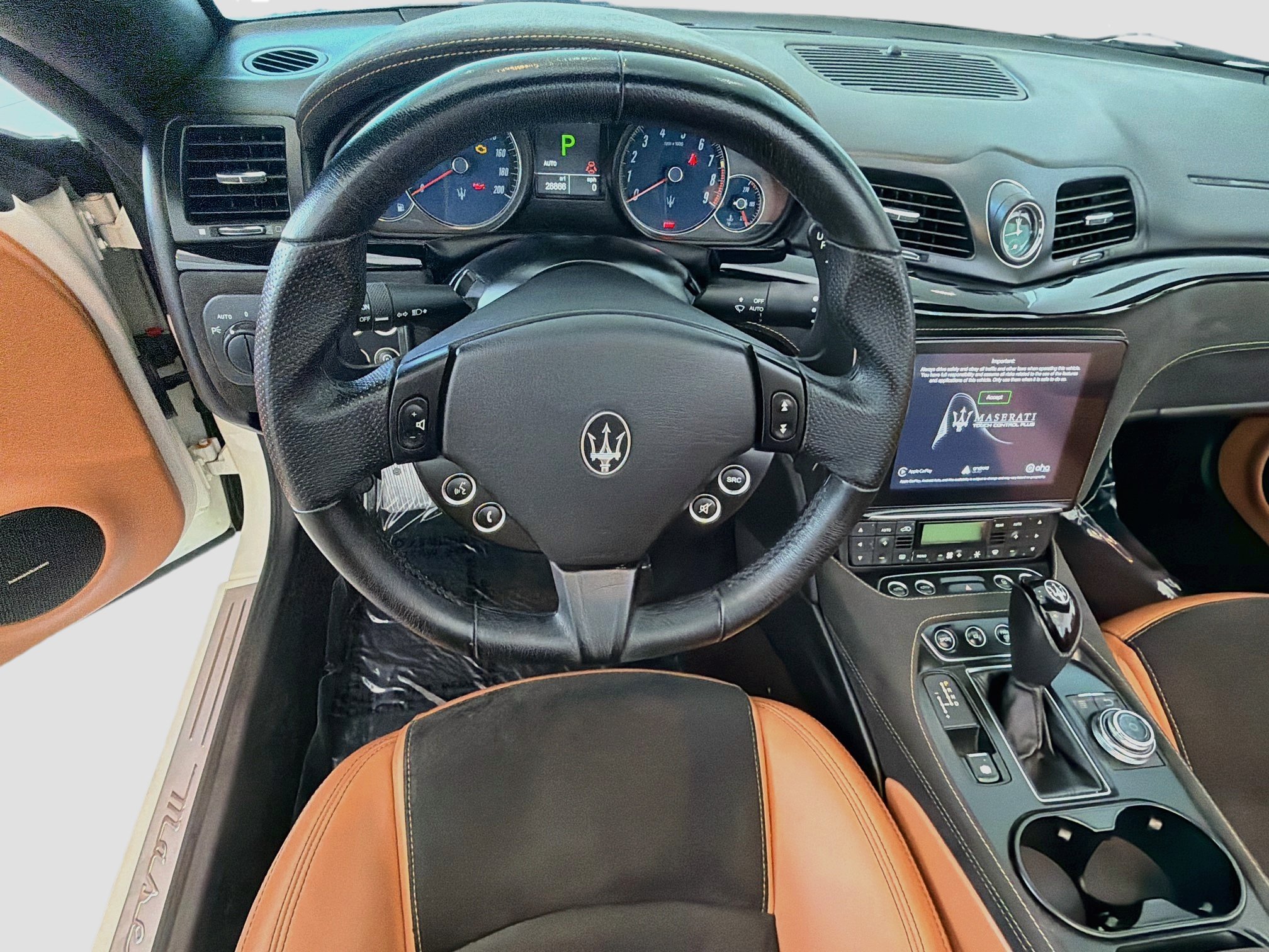 Used 2018 Maserati GranTurismo Sport RWD image 37