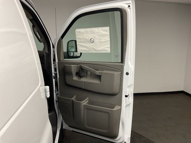 New 2026 Chevrolet Express 2500 w/ Driver Convenience Package RWD image 20