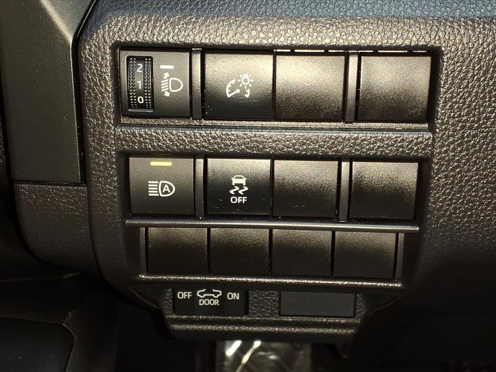 Used 2024 Toyota Tacoma SR image 26