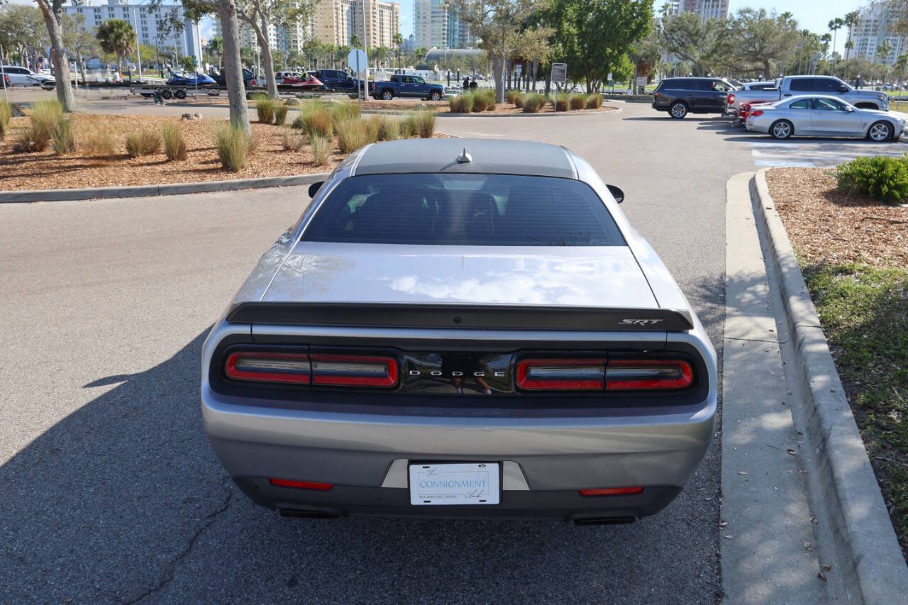 Used 2015 Dodge Challenger SRT Hellcat RWD image 32