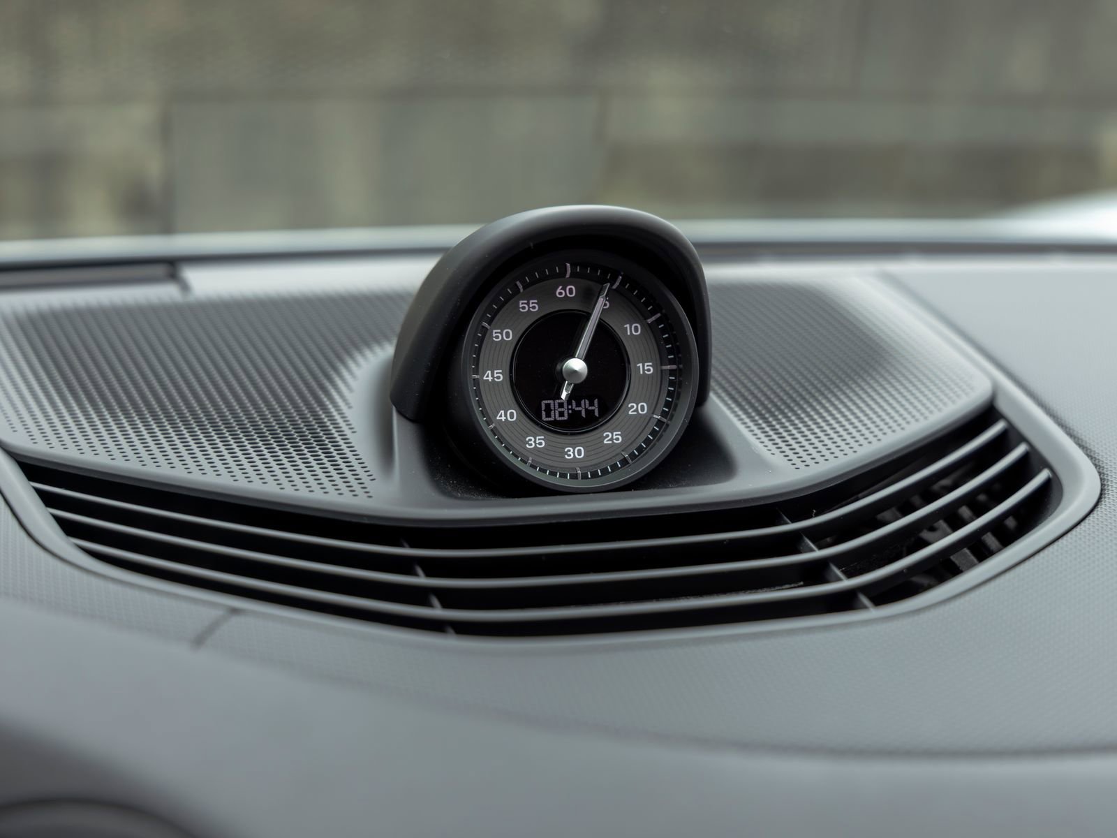 Certified 2025 Porsche Taycan RWD image 34
