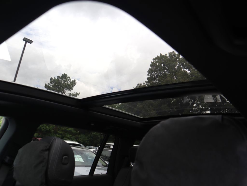 New 2025 Mercedes-Benz GLS 580 4MATIC image 15