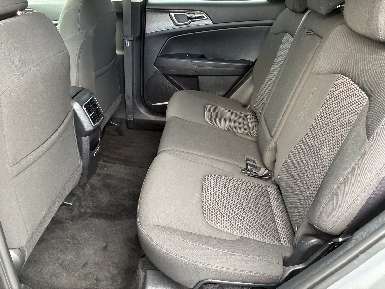 Used 2024 Kia Sportage LX FWD image 15