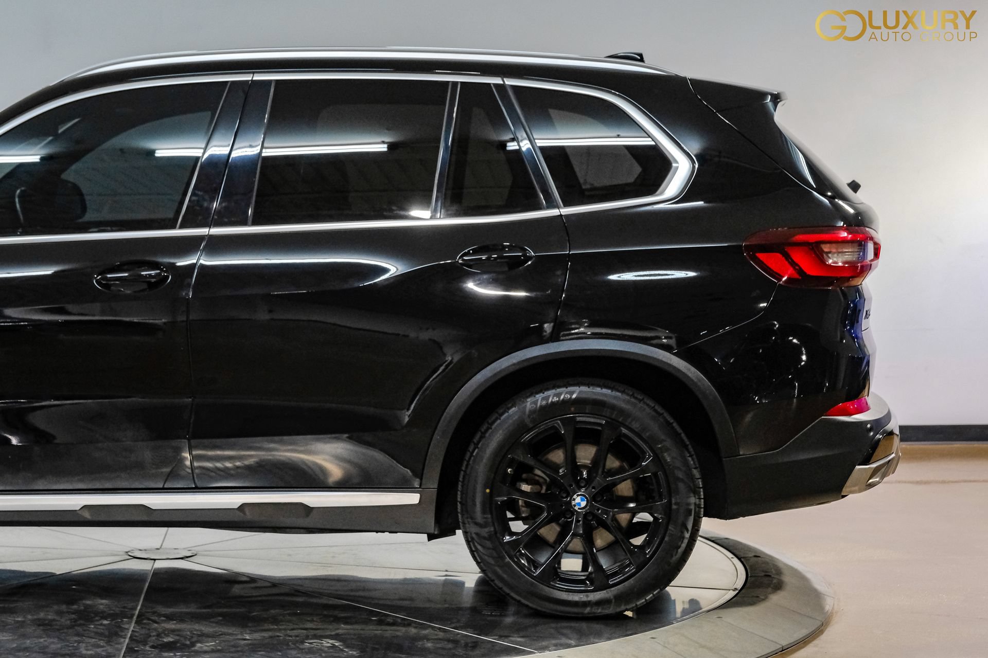 Used 2023 BMW X5 xDrive40i AWD/4WD image 15