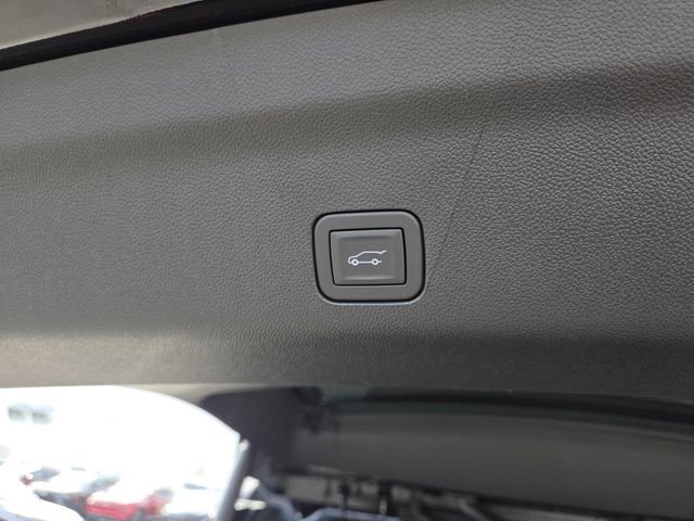 New 2026 GMC Yukon XL Denali w/ Denali Reserve Package image 21