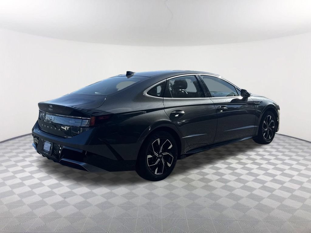 Used 2025 Hyundai Sonata SEL FWD image 5