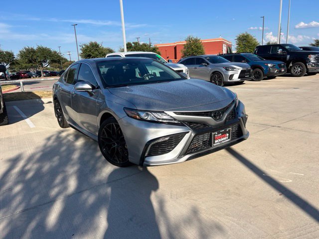 Used 2024 Toyota Camry XSE FWD image 1