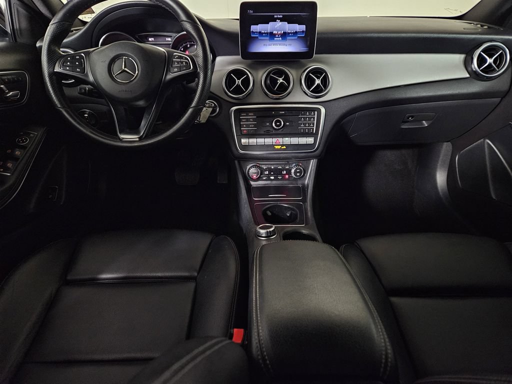 Used 2020 Mercedes-Benz GLA 250 4MATIC w/ Premium Package image 6