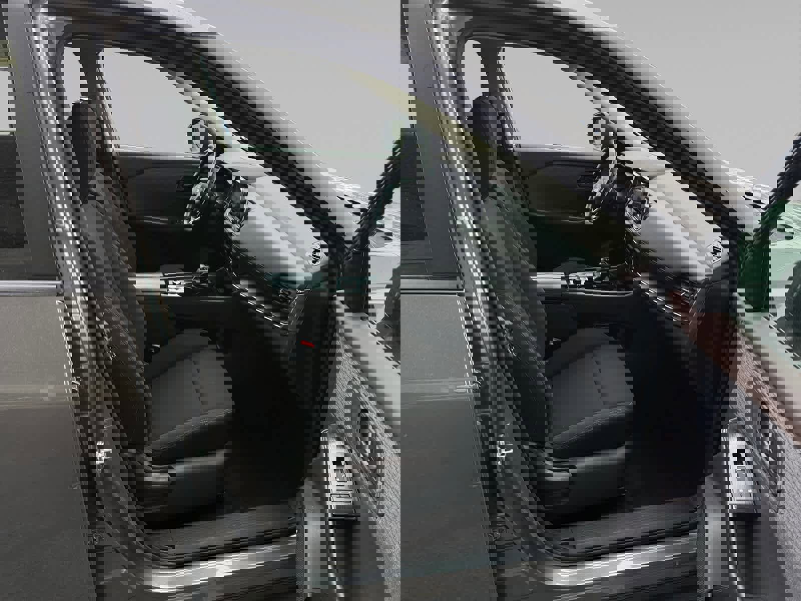 Used 2023 Nissan Rogue S image 15