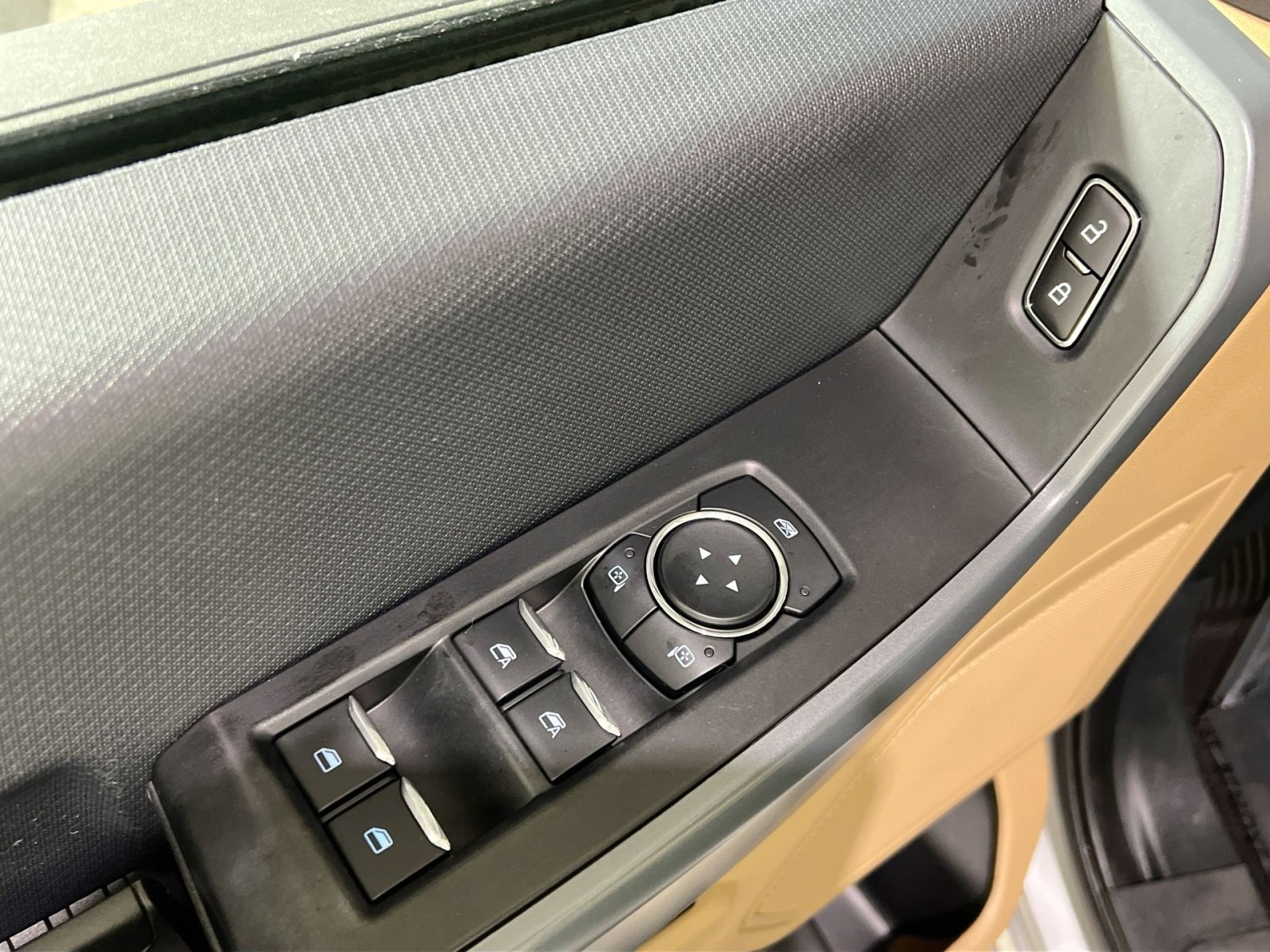 Used 2023 Ford F150 XLT image 28