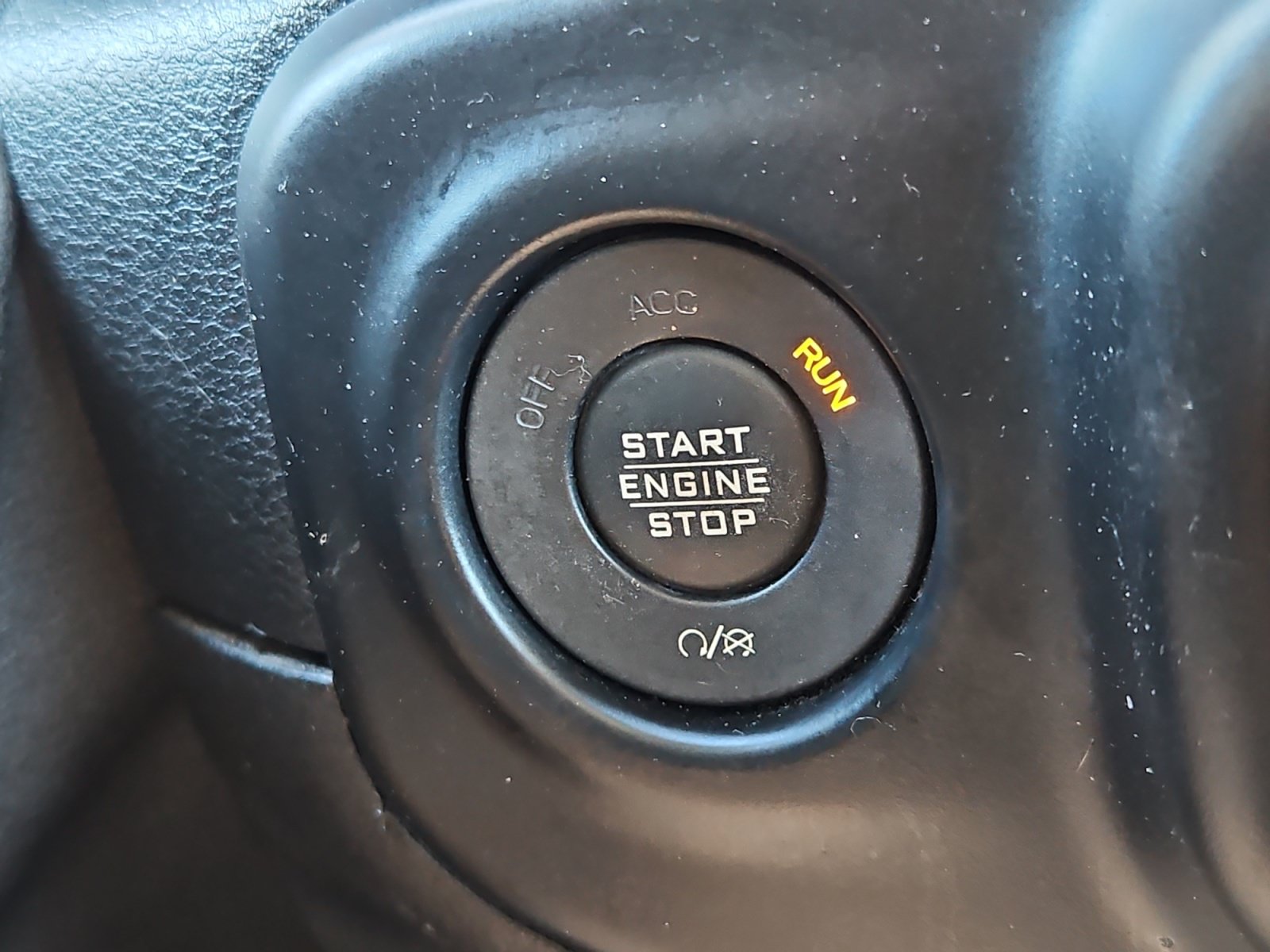 Used 2020 Jeep Wrangler Unlimited Sahara AWD/4WD image 23