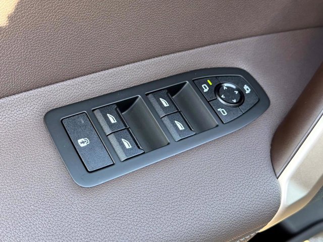 New 2026 BMW iX xDrive45 image 17