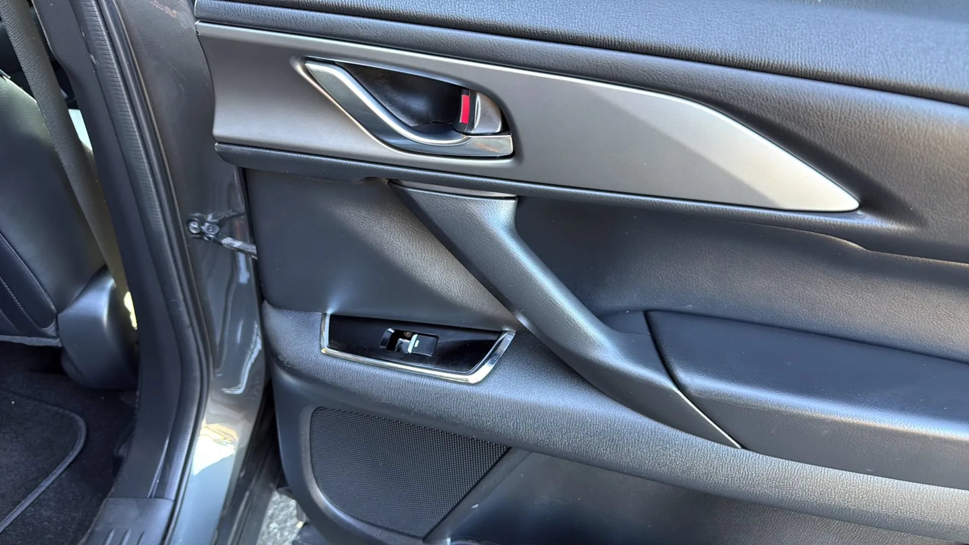 Used 2023 MAZDA CX-9 Touring AWD/4WD image 18