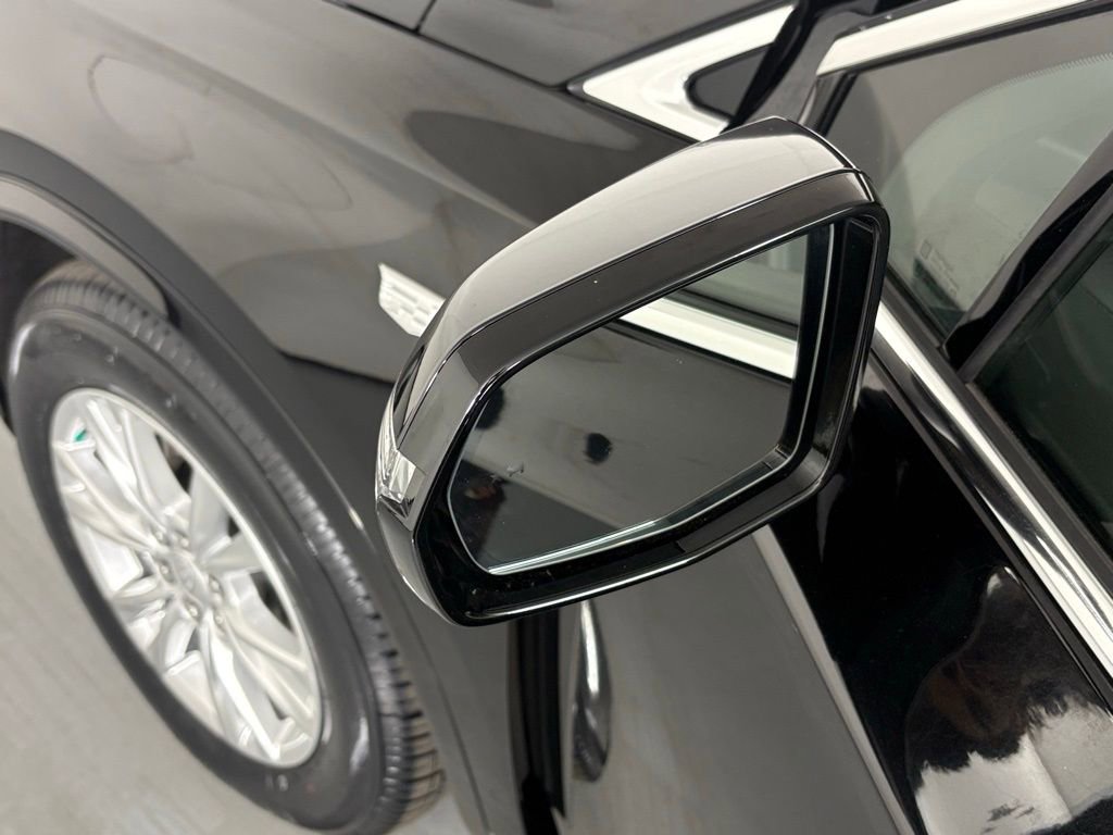 Used 2024 Cadillac XT6 Luxury image 15