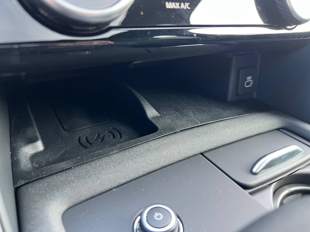New 2025 Land Rover Discovery Dynamic SE AWD/4WD image 31