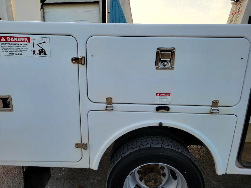Used 2017 RAM 5500 Tradesman image 17