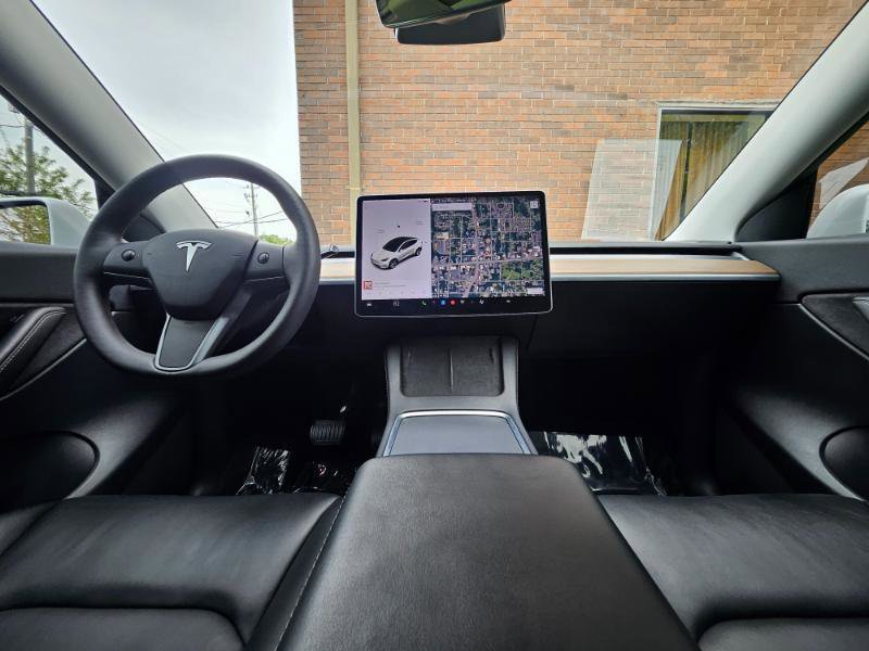 Used 2021 Tesla Model Y Long Range image 37
