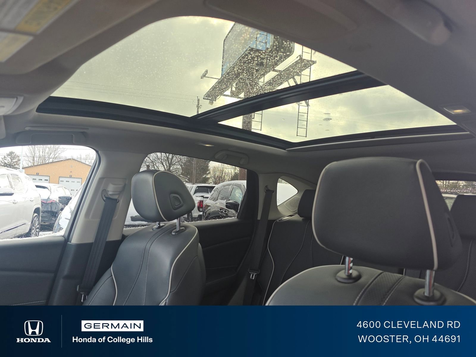 Used 2021 Acura RDX AWD w/ Advance Package image 4