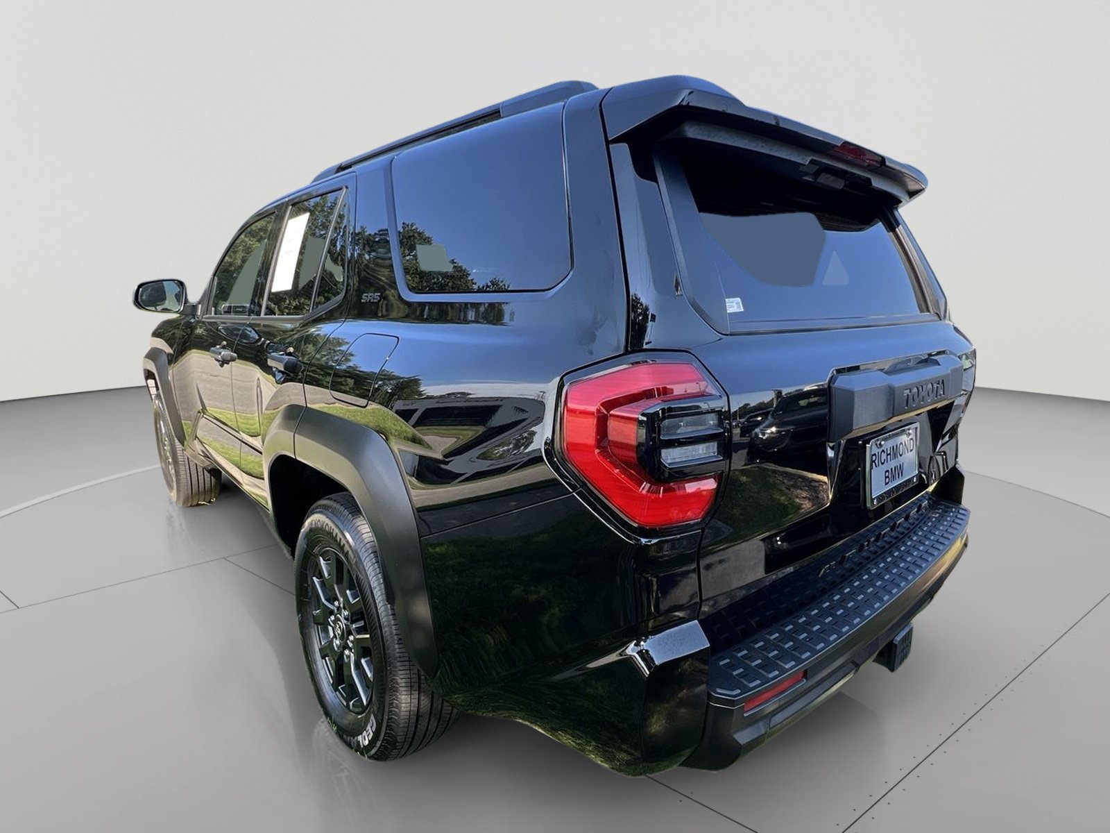 Used 2026 Toyota 4Runner SR5 AWD/4WD image 3