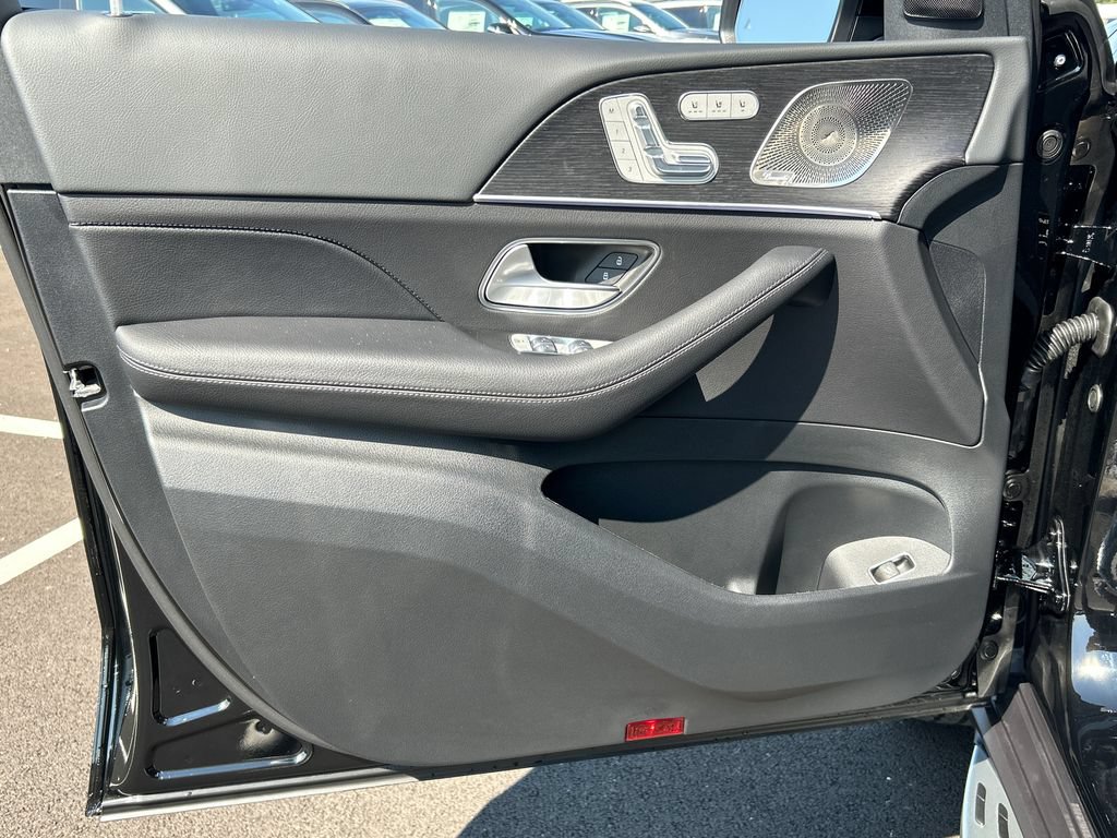 New 2026 Mercedes-Benz GLS 450 4MATIC image 10