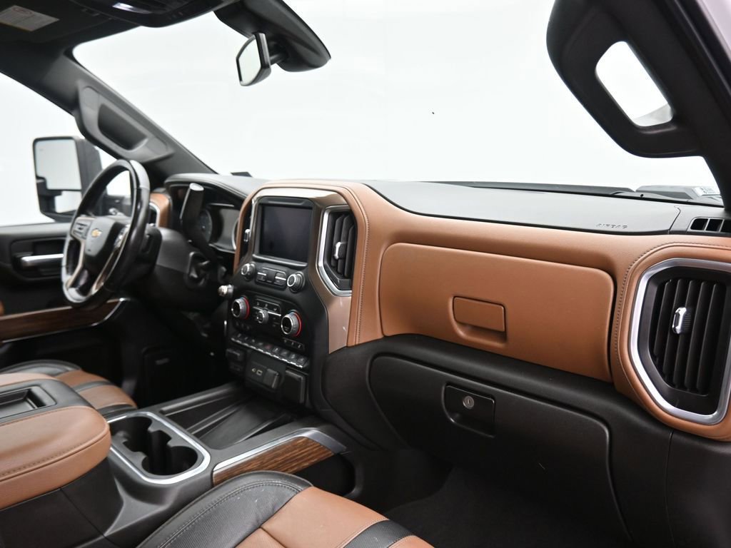 Used 2022 Chevrolet Silverado 2500 High Country w/ Safety Package II image 60