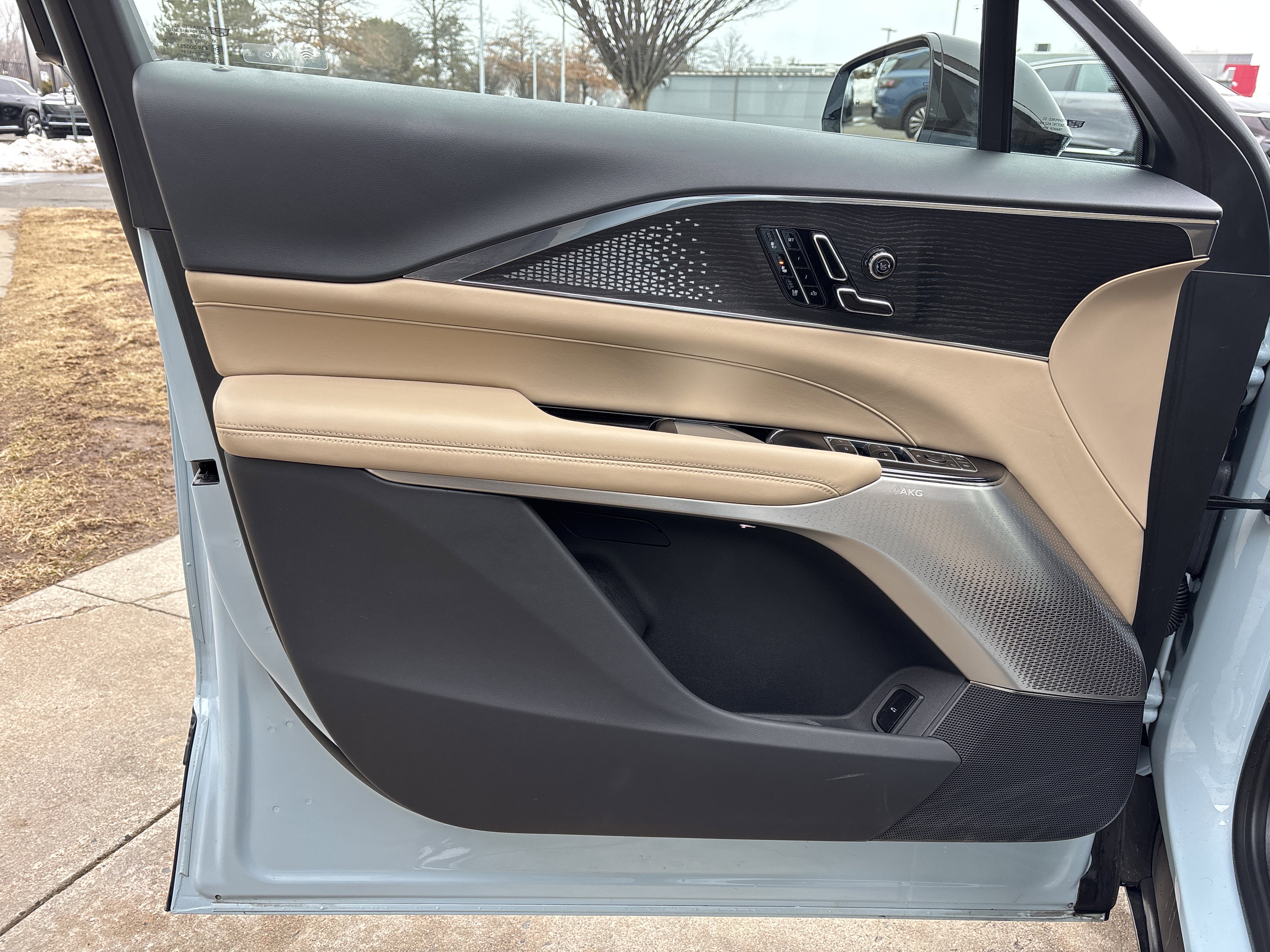 Used 2024 Cadillac Lyriq Luxury w/ Nappa Leather Package image 20