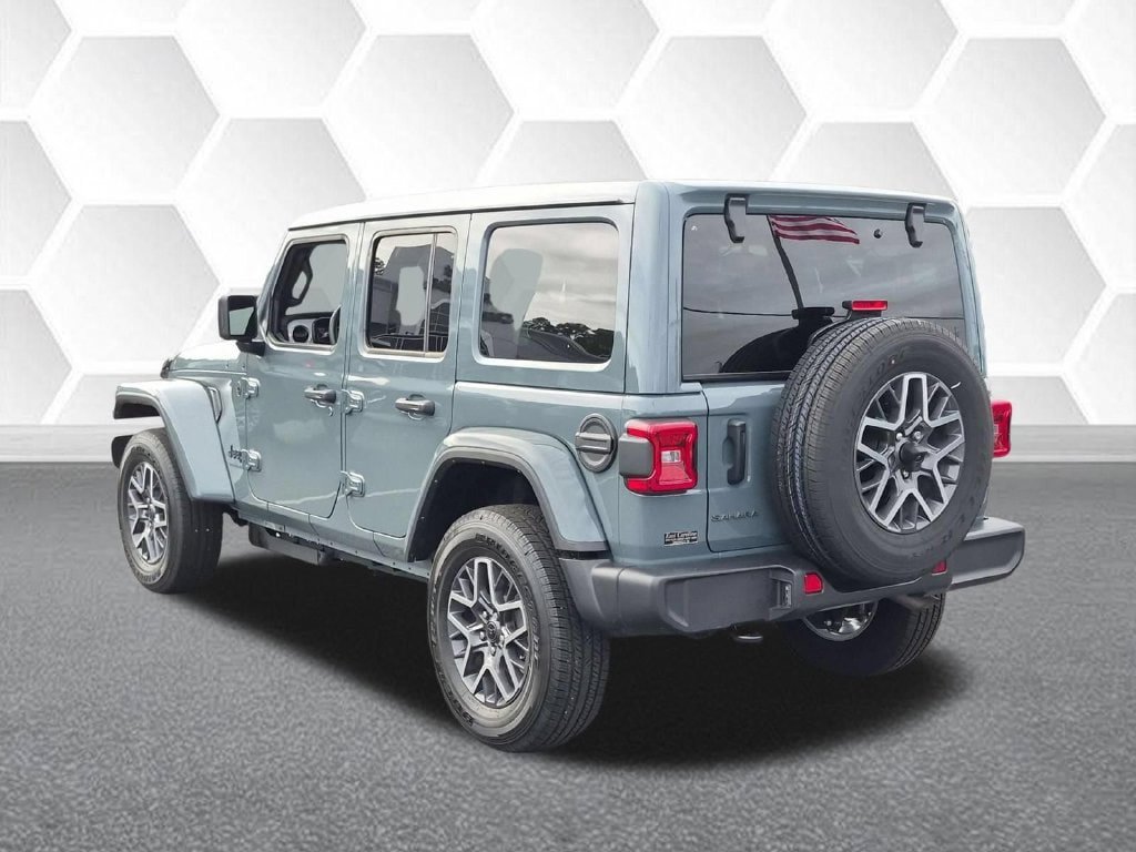 Certified 2026 Jeep Wrangler Unlimited Sahara AWD/4WD image 5