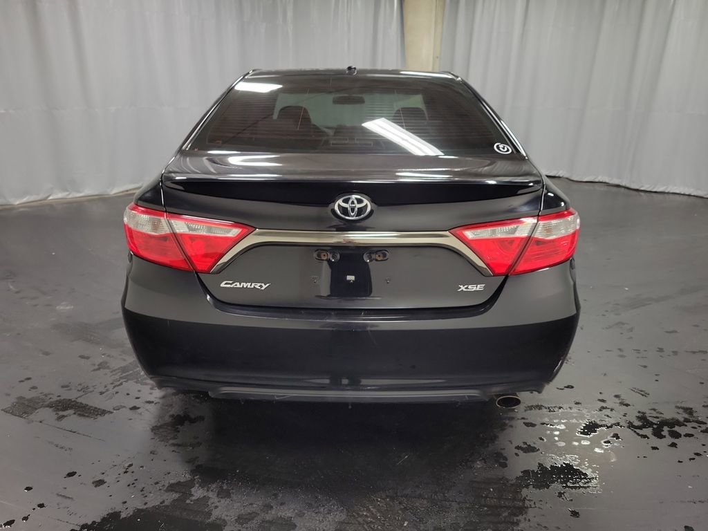 Used 2016 Toyota Camry XSE w/ Moonroof Package image 7
