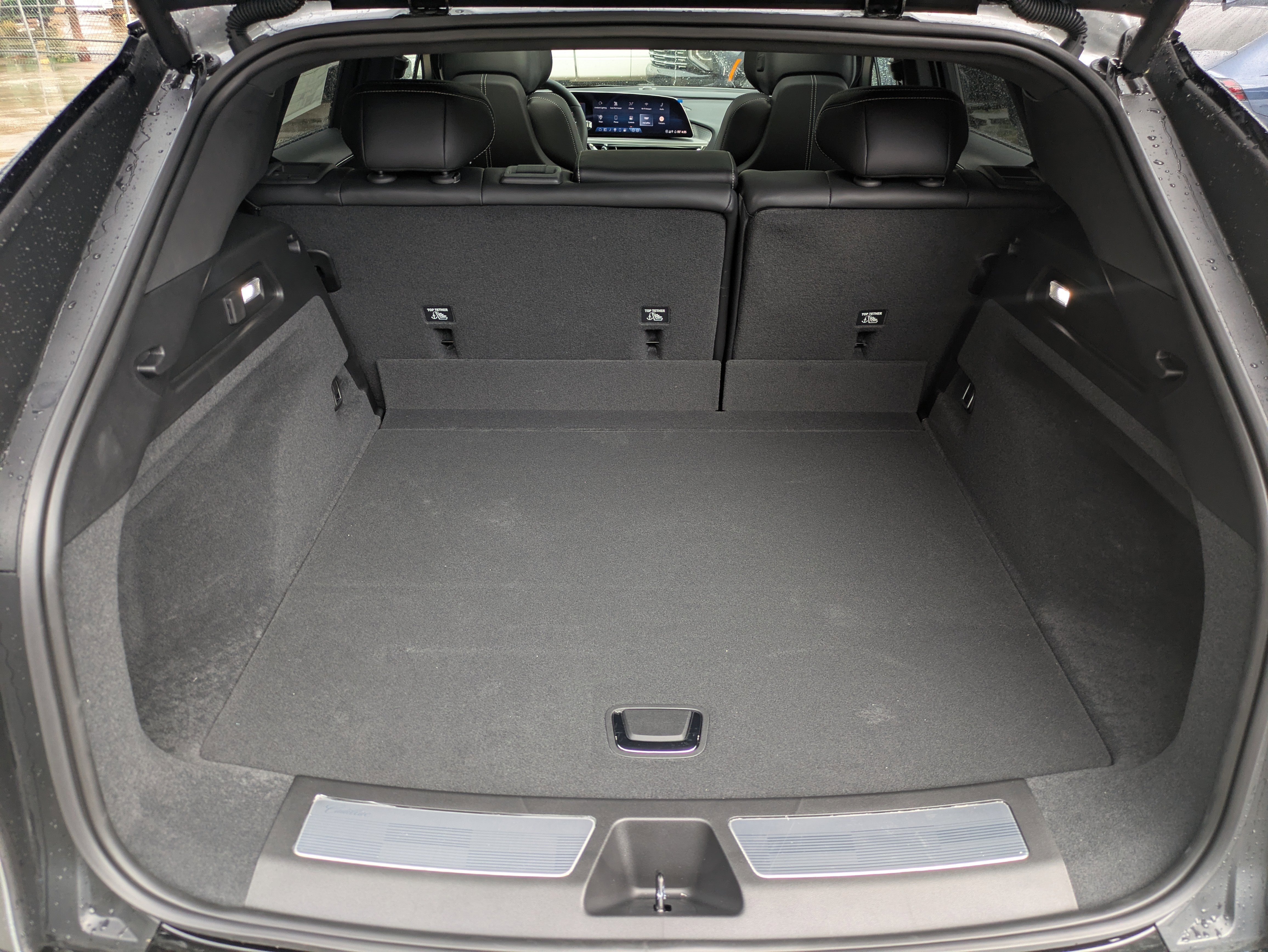 New 2025 Cadillac Lyriq Luxury image 7