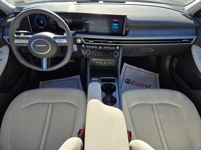 Used 2025 Hyundai Sonata SEL FWD image 12