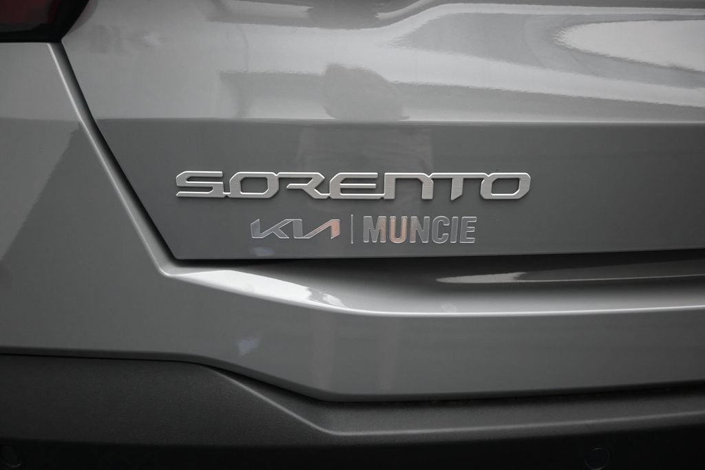 New 2026 Kia Sorento S AWD/4WD image 10